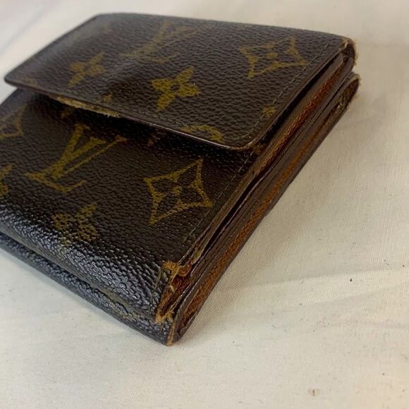 Louis Vuitton Brown Monogram Wallet - Picture 11 of 11